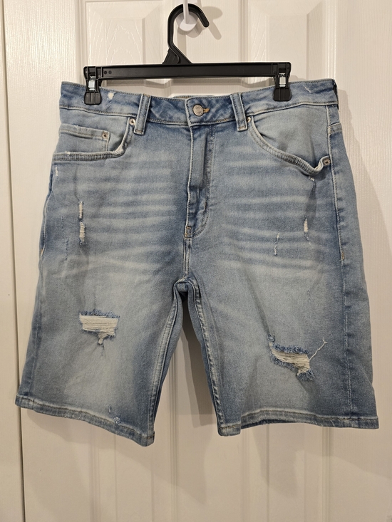 Pull&Bear Pants - NWOT Pull & Bear Light Blue Distressed Denim Shorts - 32